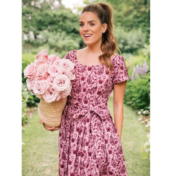 Gal Meets Glam Dresses & Skirts - NWT Gal Meets Glam Hallie Pink Dress $228-Size 2